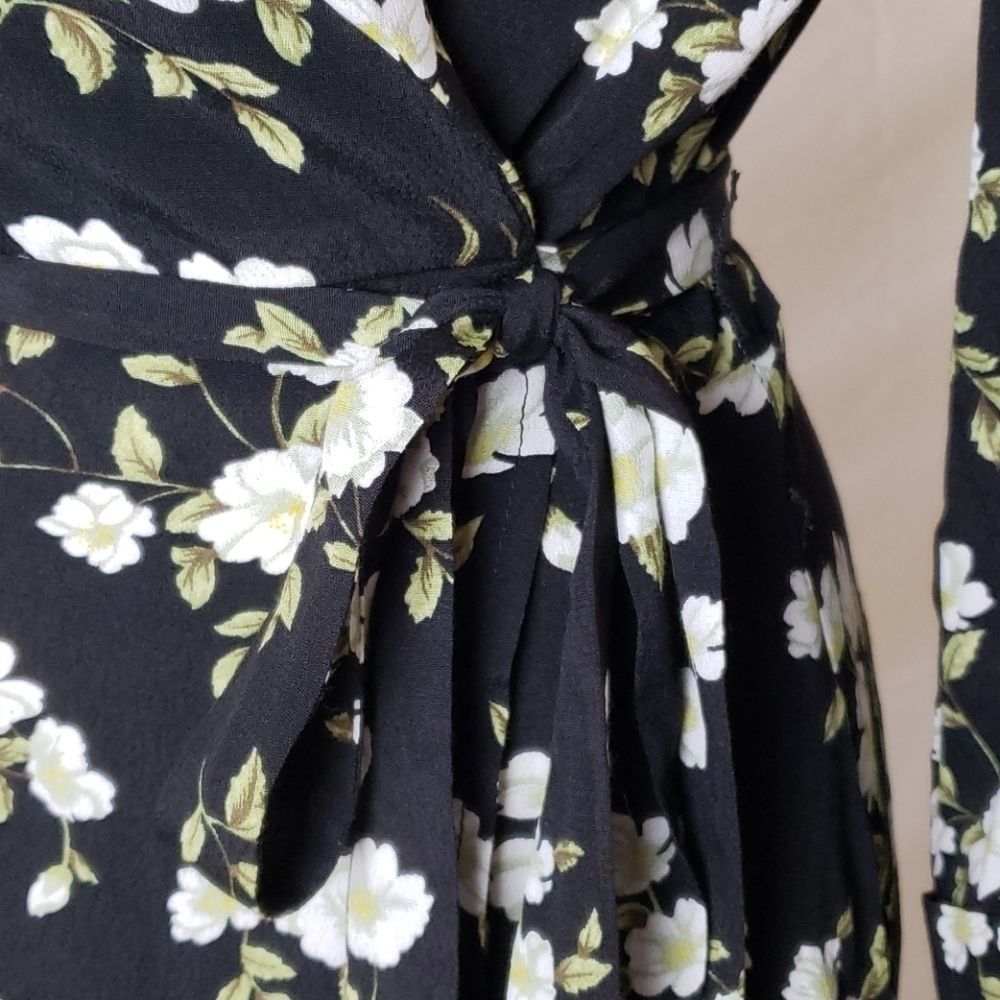 LULUS Totally Blossom Floral Print Collared Wrap‎ - Picture 7 of 15